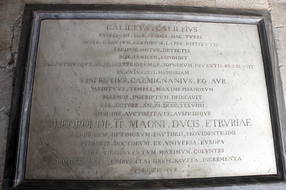 Galileo's Gravity Plaque — Torre di Pisa audio guide stop