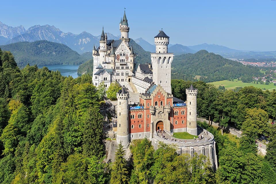 The Castle in the Alps — Schloss Neuschwanstein audio guide stop