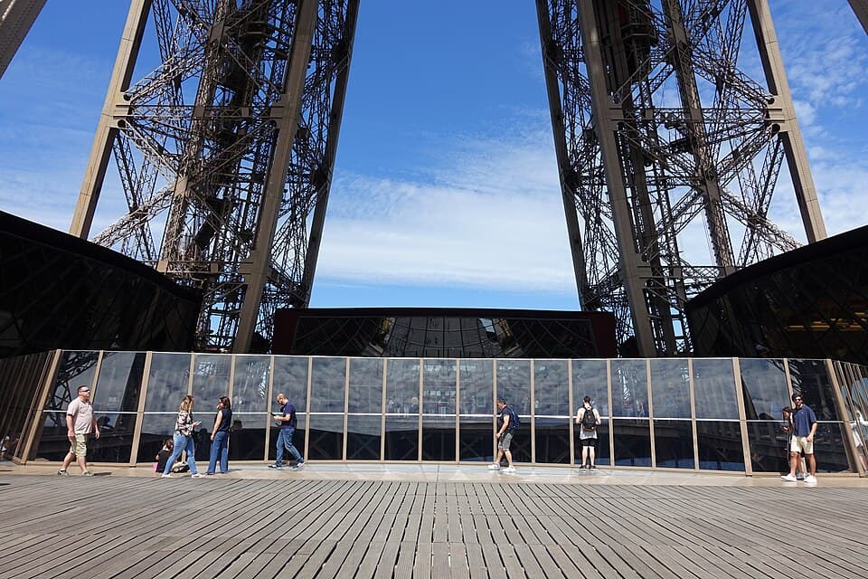 The First Floor Glass Experience — Tour Eiffel audio guide stop