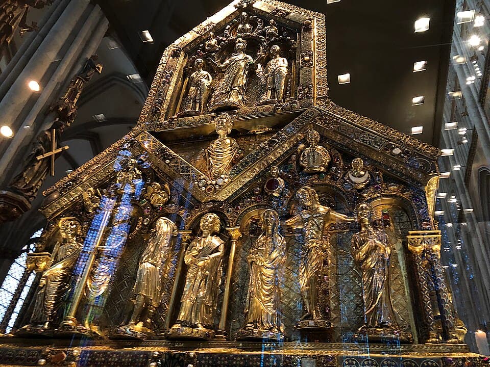 Detail of the Golden Reliquary — Kölner Dom audio guide stop