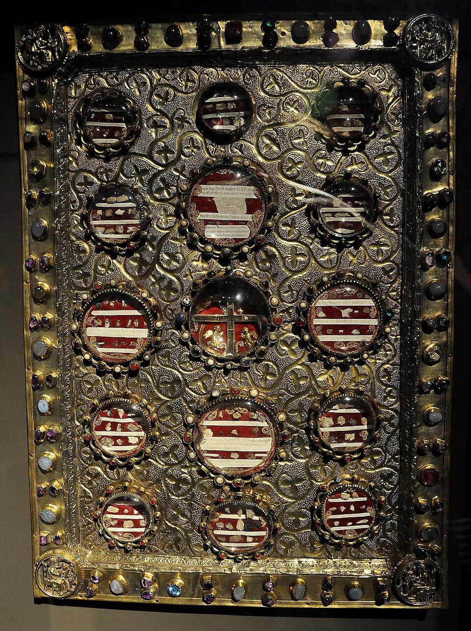 The Gilded Reliquary — Pražský hrad audio guide stop