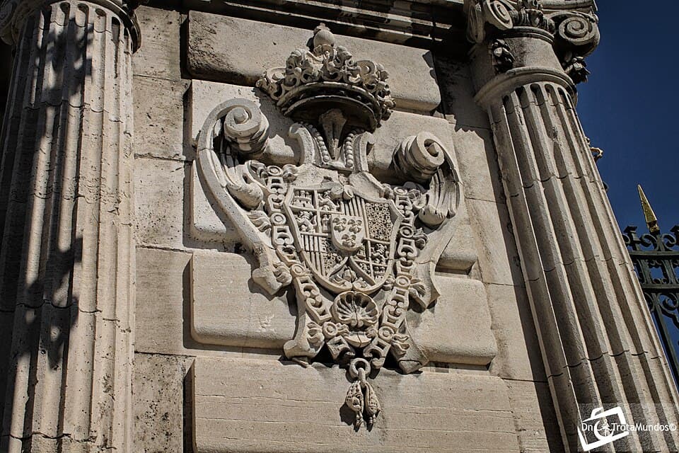 The Royal Coat of Arms — Palacio Real de Madrid audio guide stop
