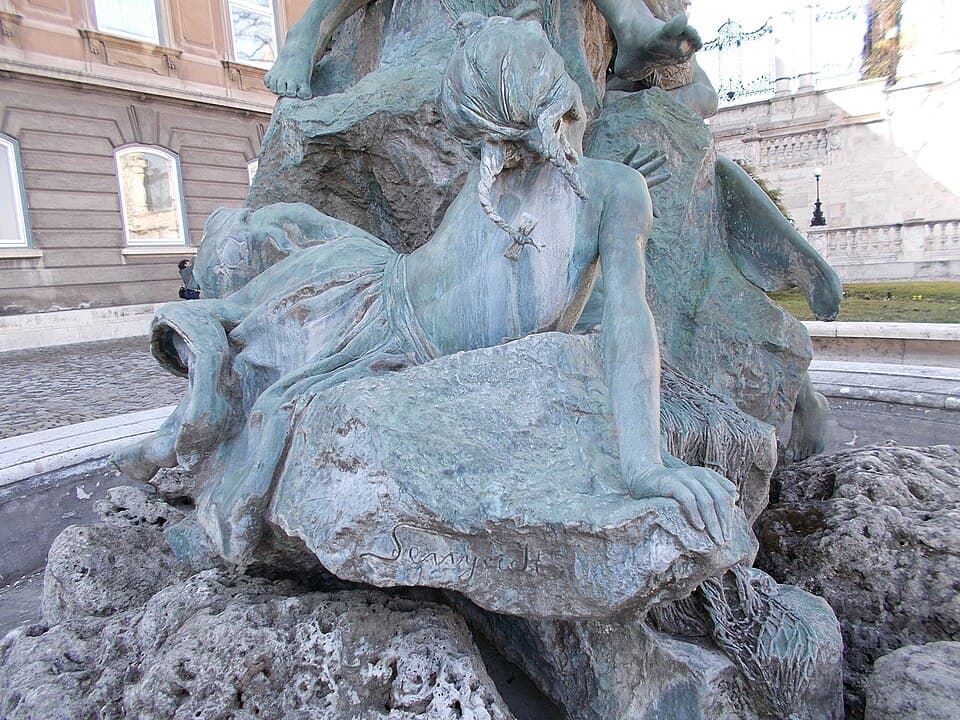 The Fishing Kids Fountain — Budavári Palota audio guide stop