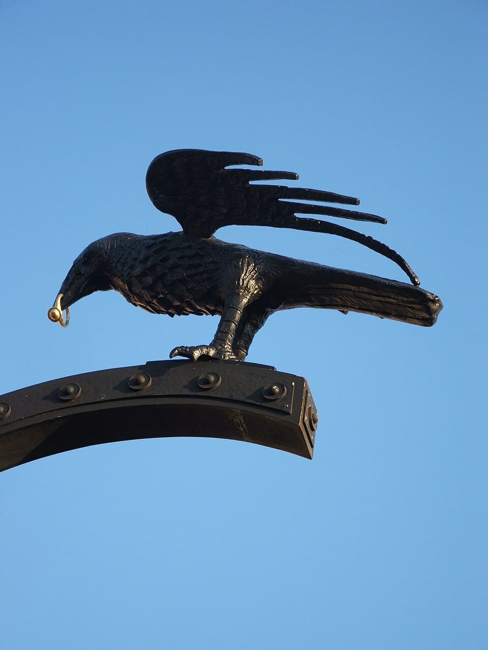 The Raven with the Ring — Budavári Palota audio guide stop