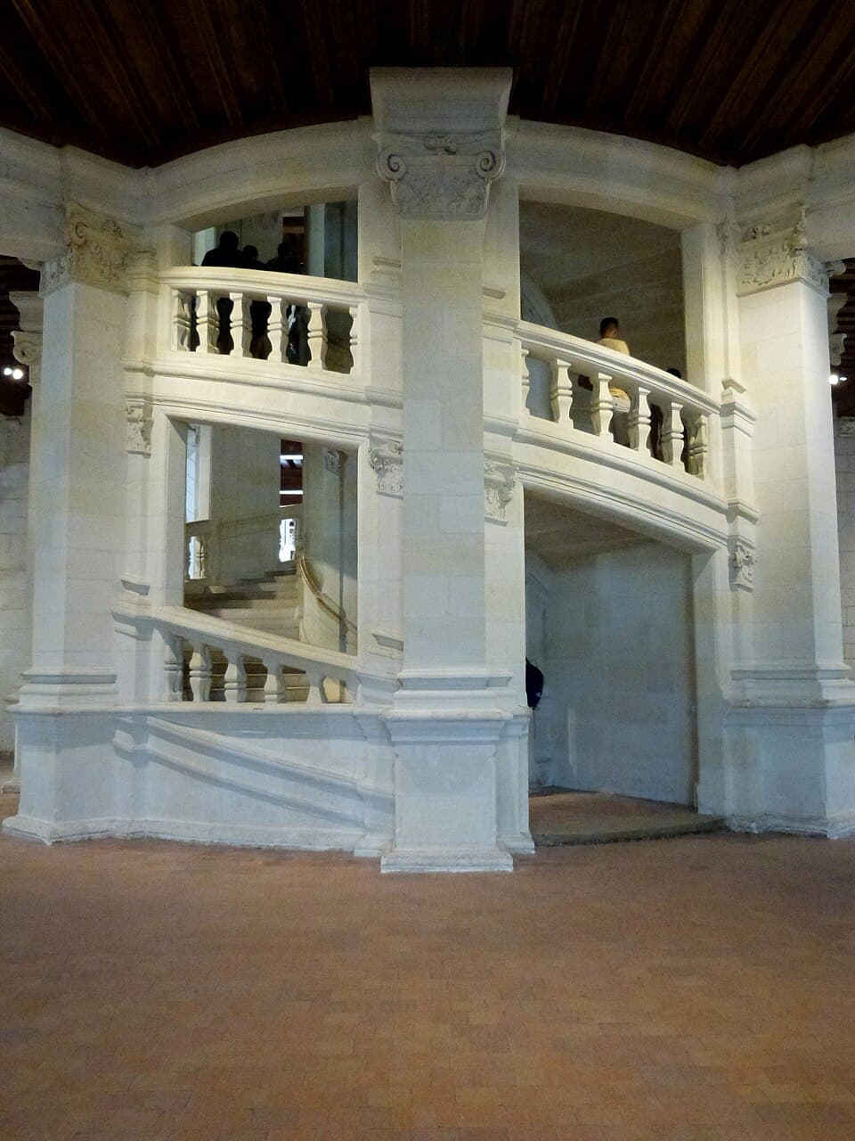 The Interlocking Flights — Château de Chambord audio guide stop