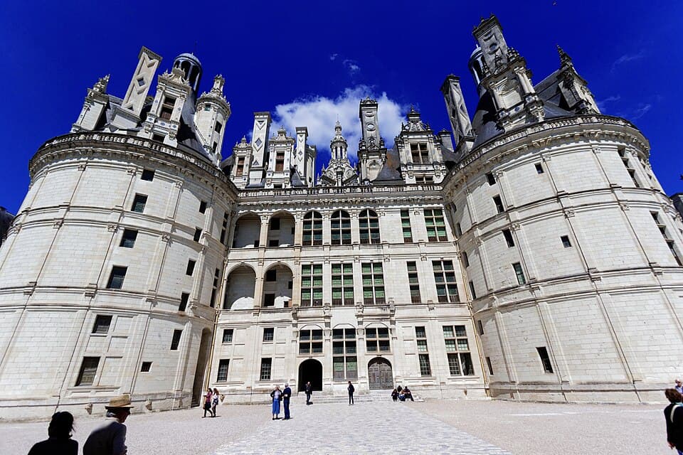 The Grand Courtyard — Château de Chambord audio guide stop
