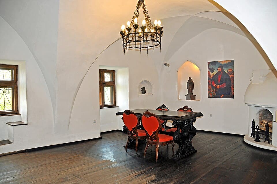 The Hall of Castellans — Bran Castle audio guide stop