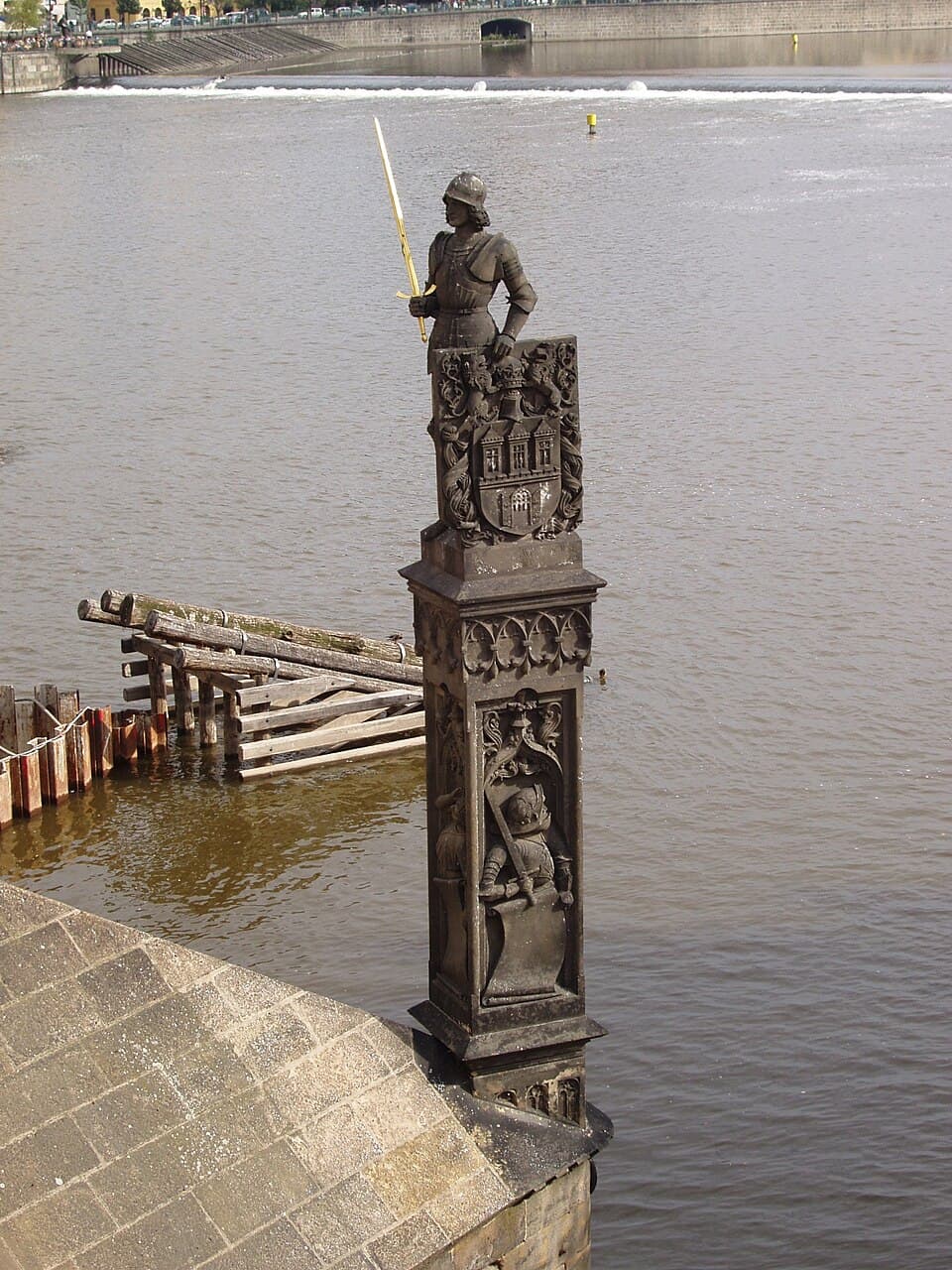 Statue of Bruncvík, Charles Bridge — Charles Bridge audio guide stop