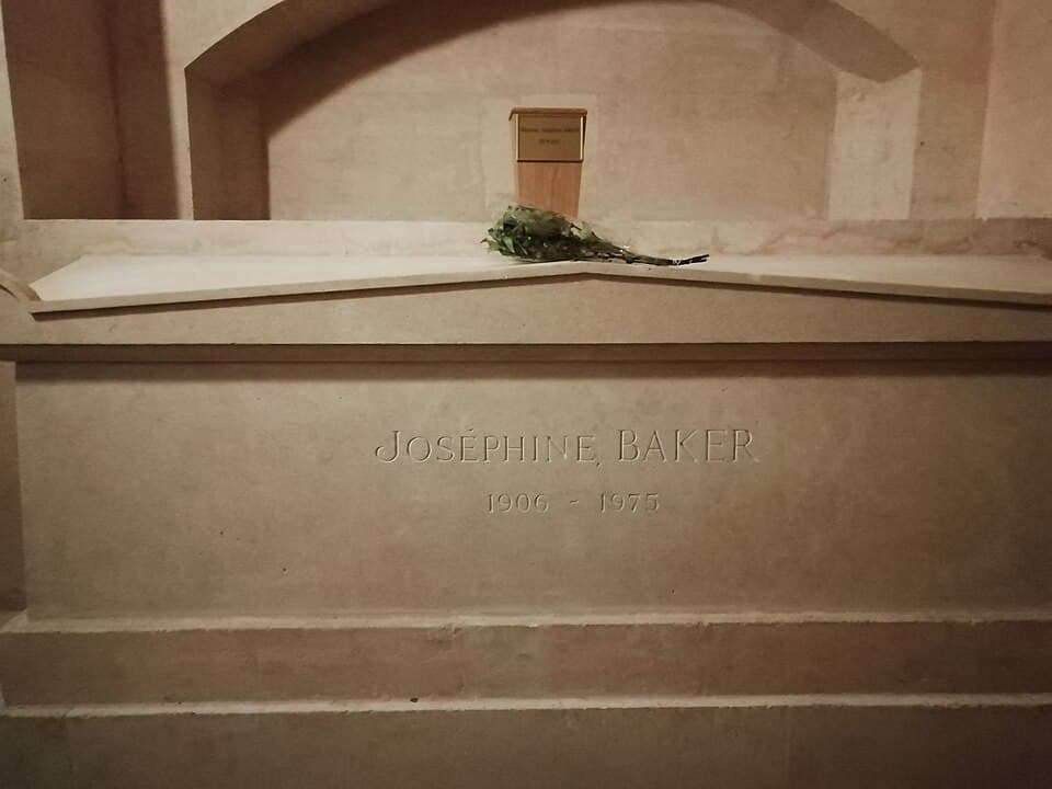 Memorial to Josephine Baker