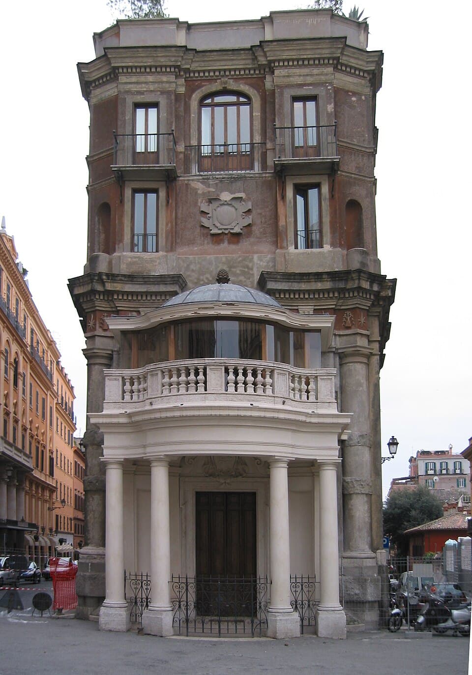 Palazzo Zuccari Facade — Scalinata di Trinità dei Monti audio guide stop