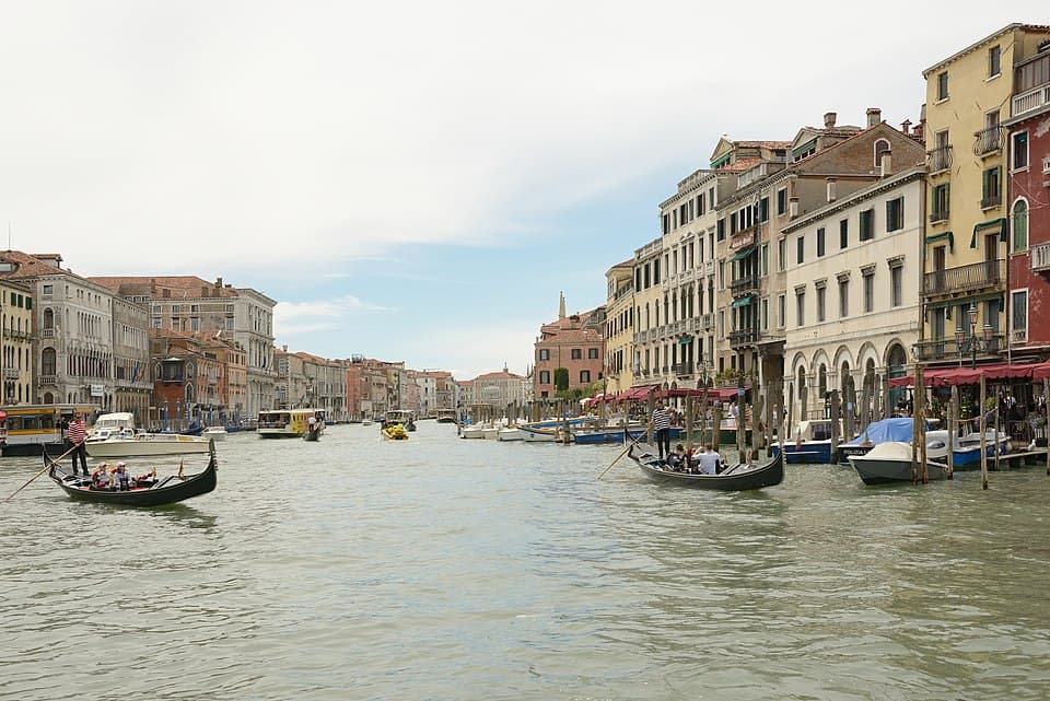 View Toward the Market — Ponte di Rialto audio guide stop