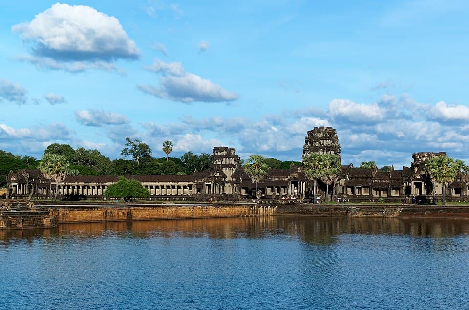 The Sacred Moat — Angkor Wat audio guide stop