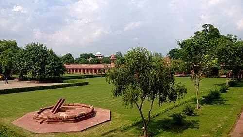 The British Lawns