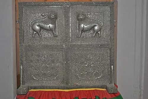 The Silver Elephant Seat