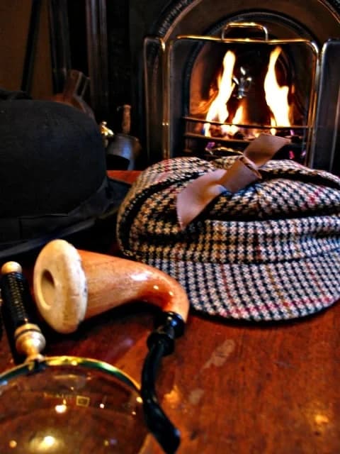The Detective's Equipment — Sherlock Holmes Museum audio guide stop