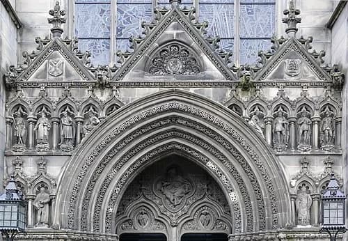 The Entrance Portal Sculptures — St Giles' Cathedral audio guide stop