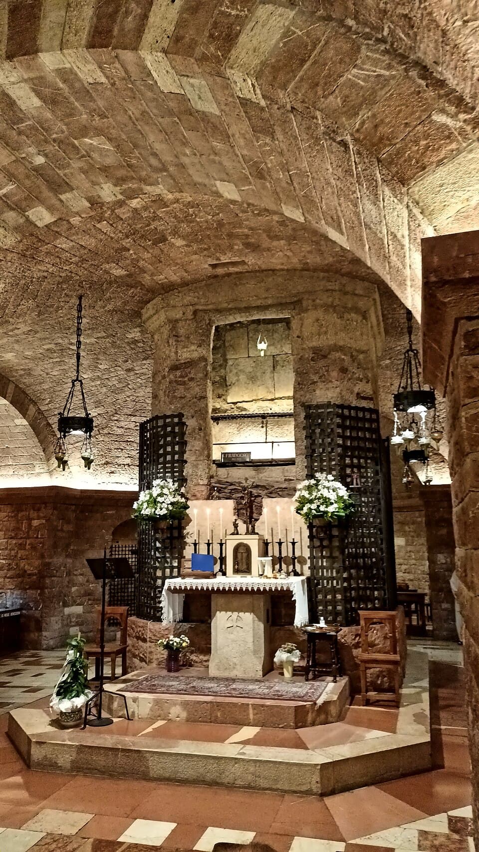 The Crypt Altar — Basilica di San Francesco audio guide stop