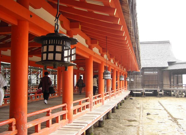 The West Corridor — Itsukushima Shrine audio guide stop