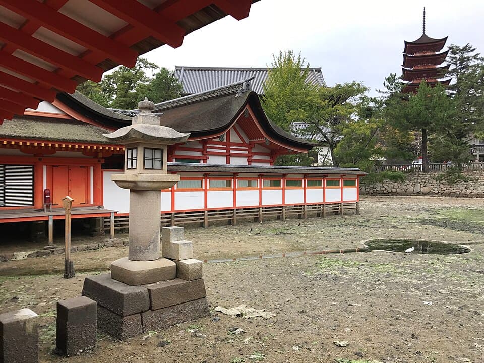 The Five-Tiered Pagoda — Itsukushima Shrine audio guide stop