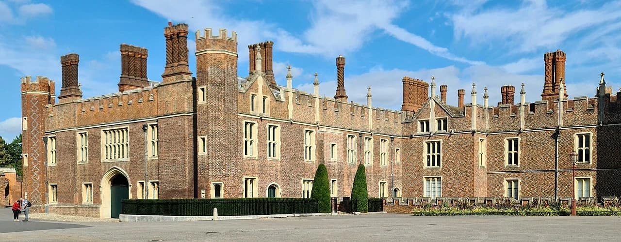 Hampton Court Palace audio guide