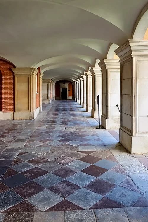 The Baroque Cloisters — Hampton Court Palace audio guide stop
