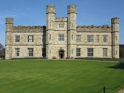 The Grand Entrance — Leeds Castle audio guide stop
