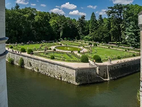Garden of Catherine de' Medici — Château de Chenonceau audio guide stop