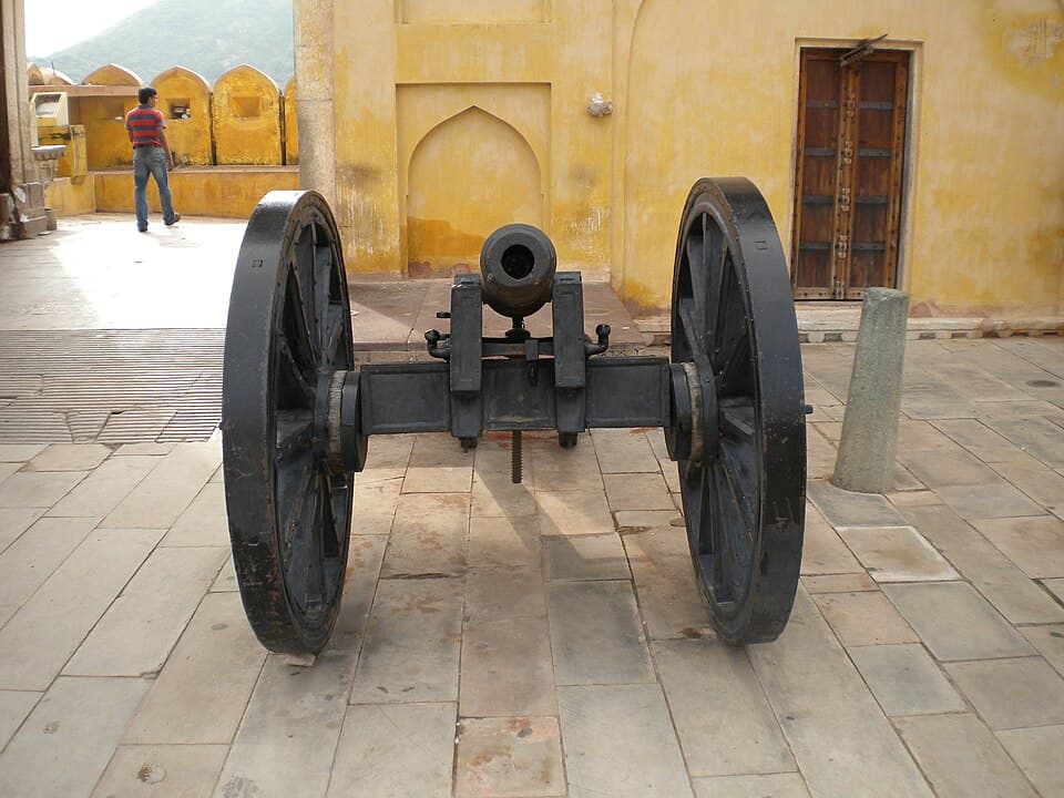 Defensive Cannons — Amber Fort audio guide stop