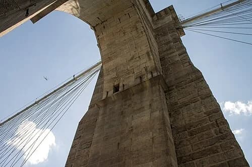 Looking Through the Arches — Brooklyn Bridge audio guide stop