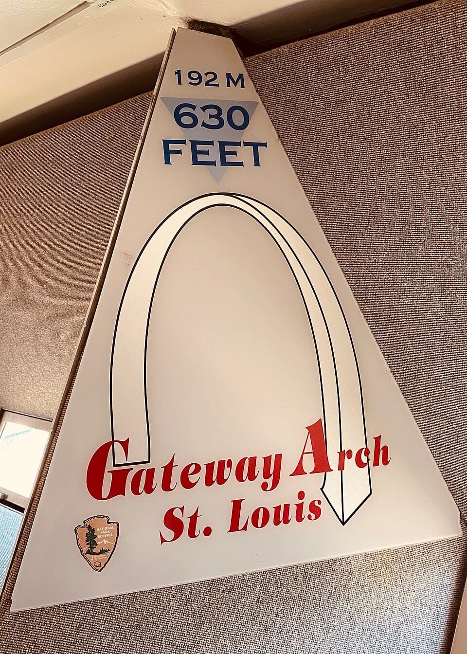 The Height Graphic — Gateway Arch audio guide stop