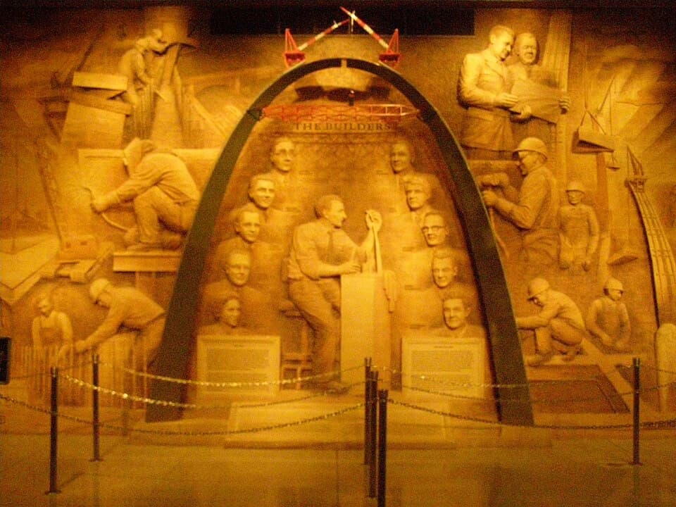The Builders Mural — Gateway Arch audio guide stop