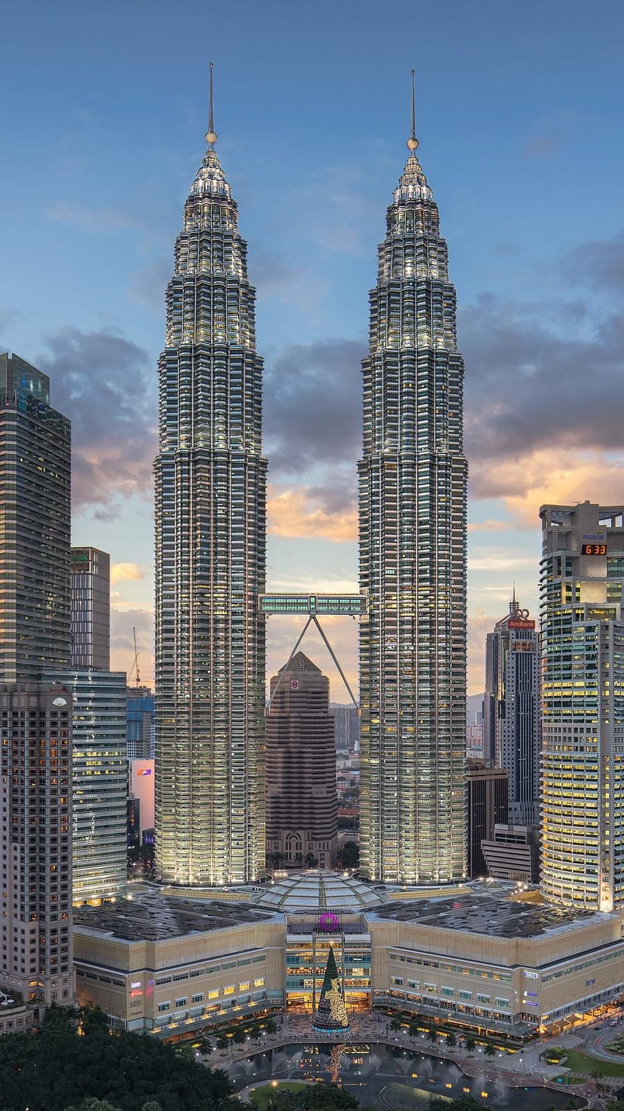 Petronas Towers audio guide