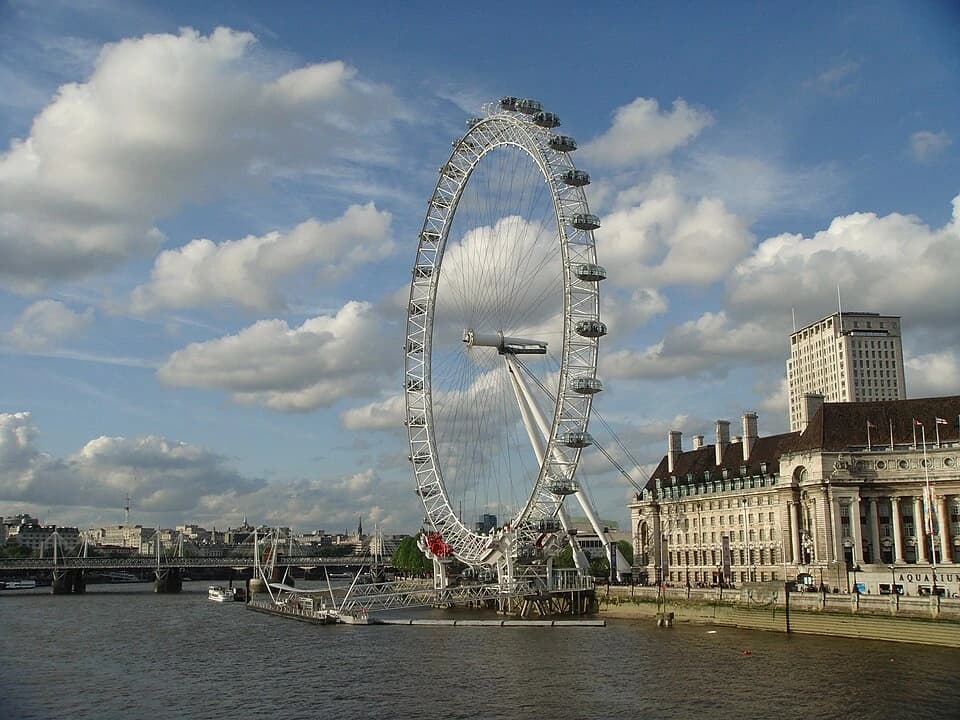 The Cantilevered A-Frame — London Eye audio guide stop