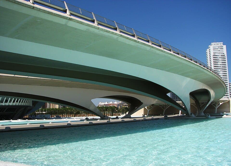Pont de Montolivet — Ciutat de les Arts i les Ciències audio guide stop
