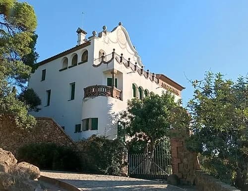 Martí Trias i Domènech House — Parc Güell audio guide stop