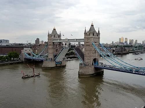 The Opening Bridge — Tower Bridge audio guide stop
