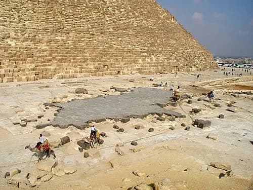 The Basalt Pavement — Giza pyramid complex audio guide stop