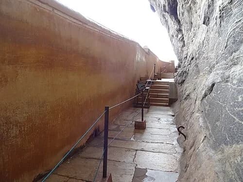The Mirror Wall Poetry — Sigiriya Rock Fortress audio guide stop