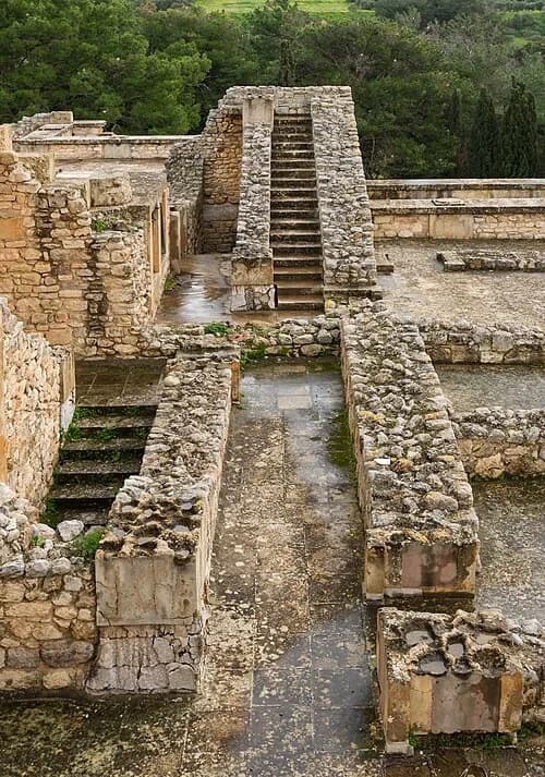 Steps of the Royals — Knossos audio guide stop