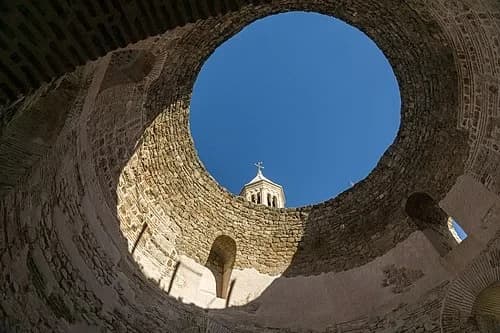 Vestibule of Diocletian's Palace — Diocletian's Palace audio guide stop