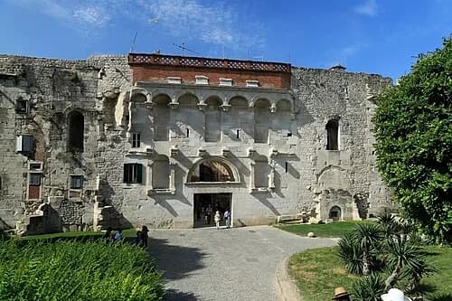 Golden Gate — Diocletian's Palace audio guide stop