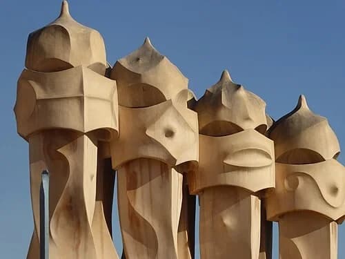 Faces in the Stone — Casa Milà audio guide stop