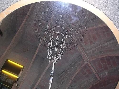 Gravity in Architecture — Casa Milà audio guide stop