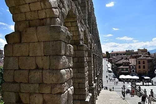 The Alignment — Aqueduct of Segovia audio guide stop