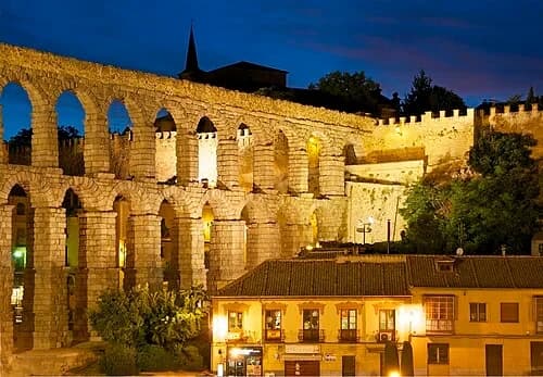 Arches and Medieval Walls — Aqueduct of Segovia audio guide stop