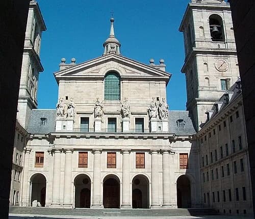 The Courtyard of the Kings — Real Monasterio de San Lorenzo de El Escorial audio guide stop