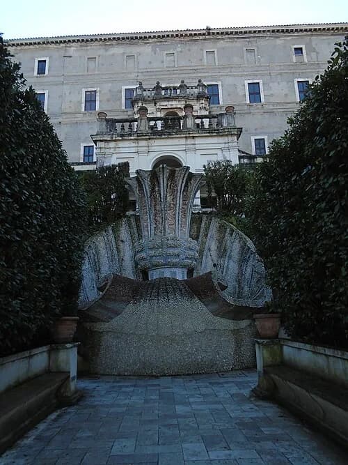 Fountain of the Bicchierone