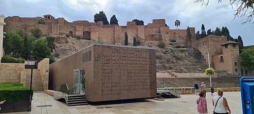 Overview of the Ruins — Teatro Romano de Málaga audio guide stop
