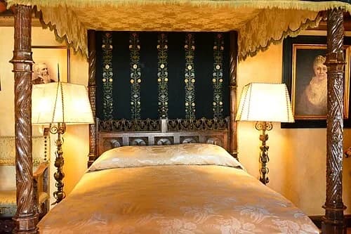 Hearst's Bedroom — Hearst Castle audio guide stop