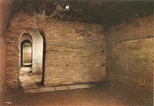 First-Century Roman Warehouse — Basilica di San Clemente audio guide stop